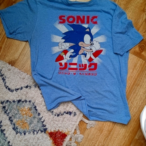 Vintage collectible Sonic T-shirt light Blue - Picture 1 of 6